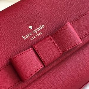 NWT Kate Spade Veronique Saffiano Pillbox Red
